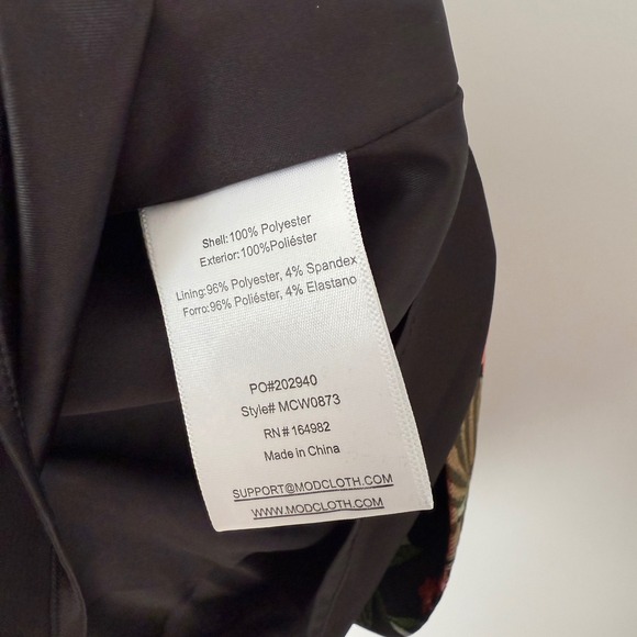 NWT ModCloth 2 Cat Print Floral Jacquard Fit and Flare Dress Sleeveless Black - Picture 8 of 10